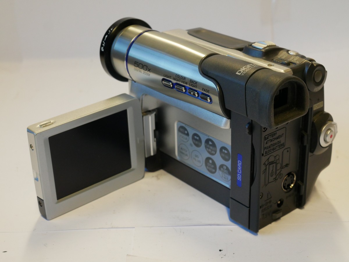 mwclassiccameras-20231201-128 Panasonic NV-DS65B DV Digital Handycam, with 2.3-23mm f1.8 lens, with soft grip, 2 x Batteries & Energizer charger