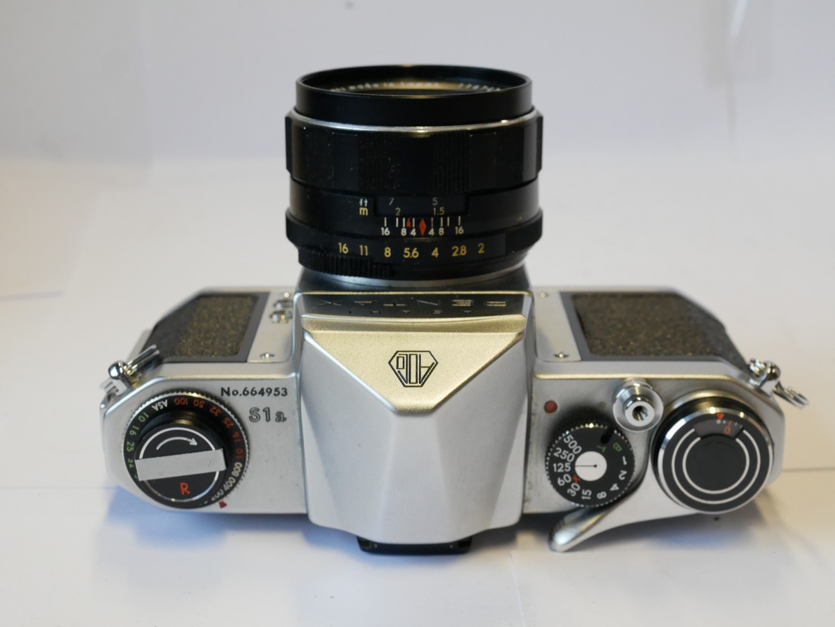 mwclassiccameras-20231201-49 Pentax S1A 35mm SLR + 55mm f2 Super Takumar M42 screw mount, with Pentax front cap. NON-WORKING CAMERA
