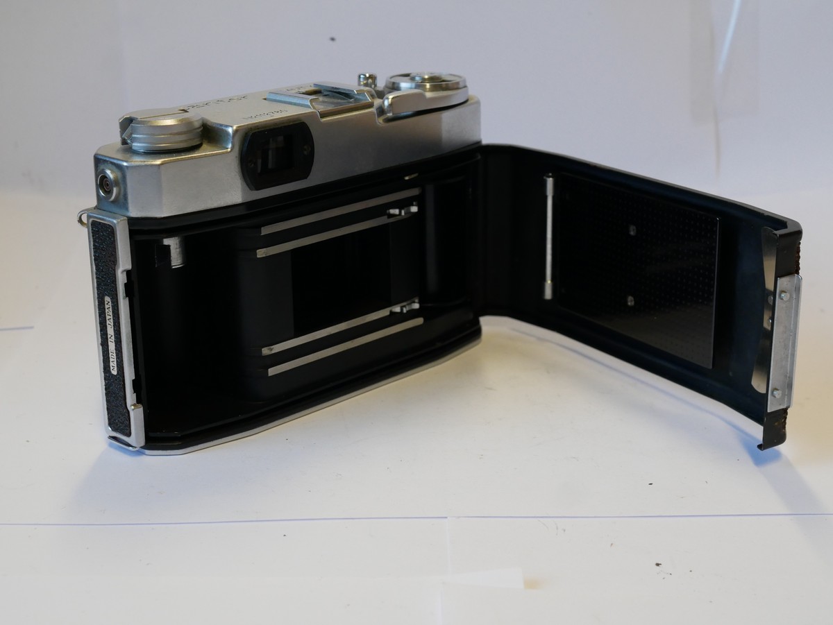 mwclassiccameras-20231201-74 Canter Beauty 35mm coupled rangefinder camera with 45mm f2.8 Canter lens