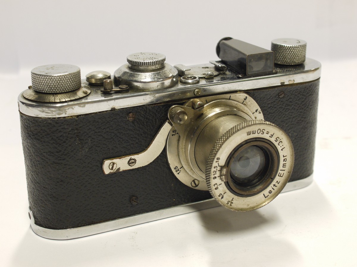 mwclassiccameras-20231208-298 Leica I Model A (No.5502) with mushroom shutter release & 50mm f3.5 Elmar. Modified, reskinned & with paint stripped, but apparently mostly original parts