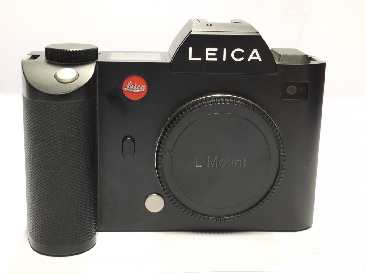 mwclassiccameras-20231208-745 Leica SL Type 601 24MP Digital Mirrorless camera body, with body cap, Leica Battery, BC-SCL4 Charger, leads, instructions & matching numbered box with packaging