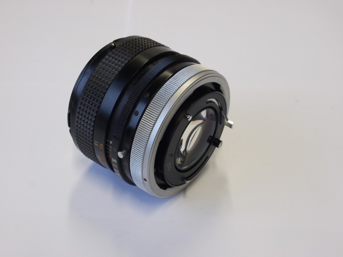 mwclassiccameras-20240105-109 Canon 50mm f1.4 SSC FD breechlock mount lens + Canon front cap