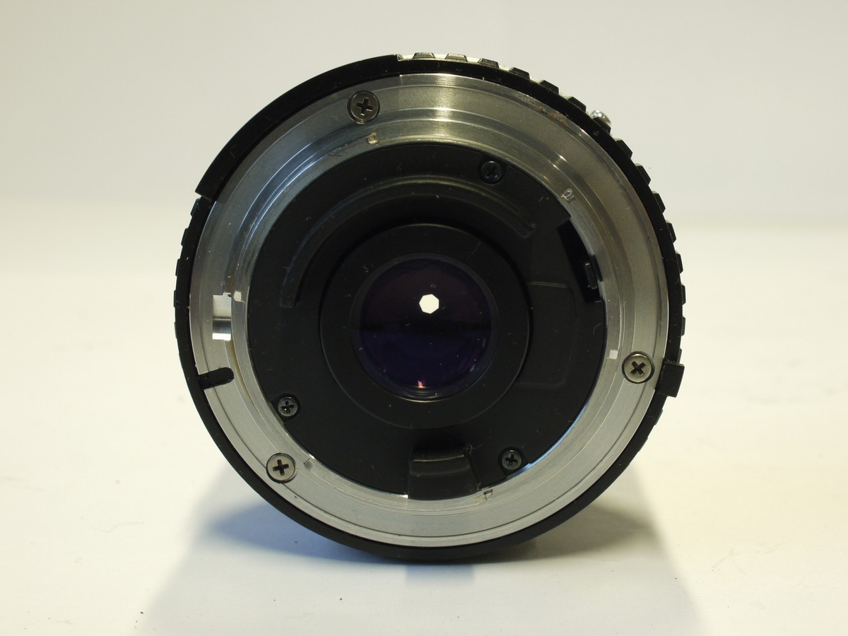 mwclassiccameras-20240112-178 Nikon Series E 28mm f2.8 manual focus AIS mount lens + Nikon front cap