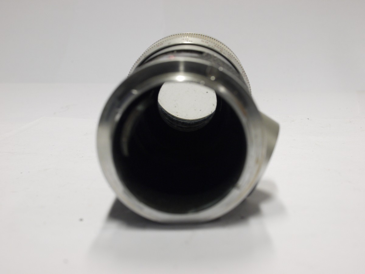 mwclassiccameras-20240112-294 Leitz Wetzlar 135mm f4 Elmar-M chrome with vulcanite covering (No.1775406)