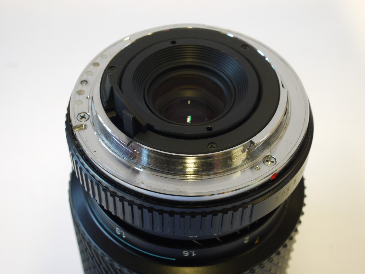 mwclassiccameras-20240119-219 Tokina 70-210mm f4-5.6 SD manual zoom/focus lens in Pentax PK-A mount + hood & caps