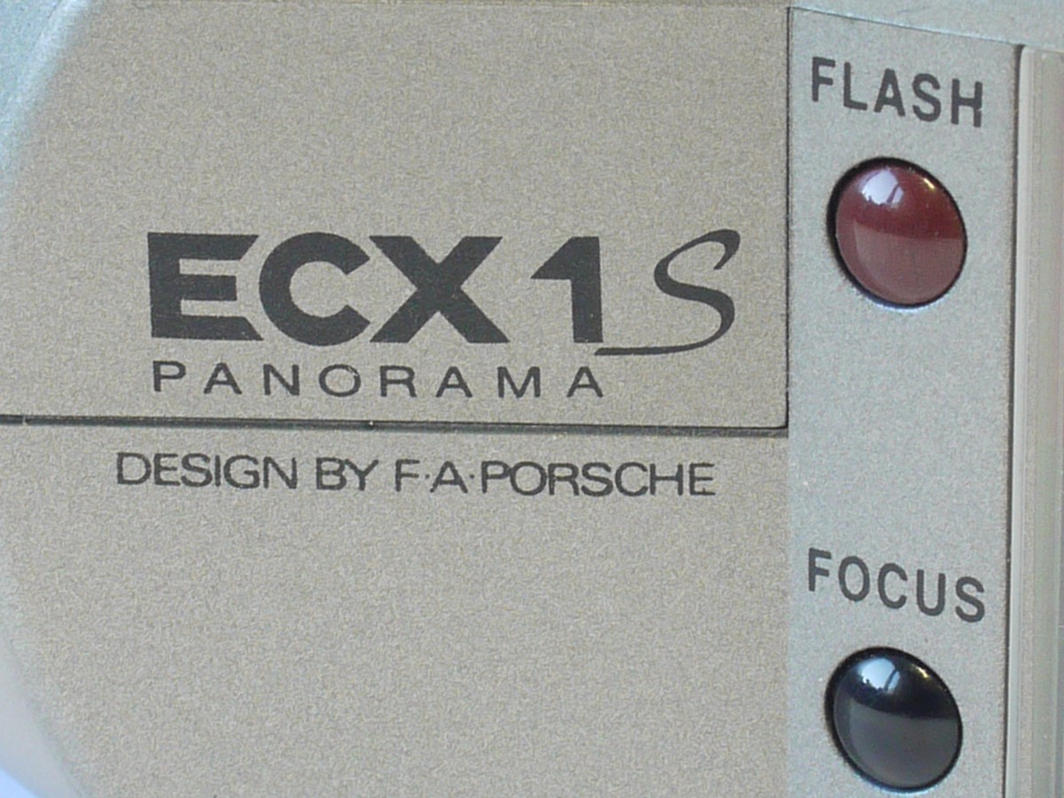 mwclassiccameras-20240119-36 Samsung ECX 1S Panorama 35mm F.A. Porsche Designed Compact AF Point-&-Shoot camera, silver/grey colour, with 38-140mm Auto Macro lens
