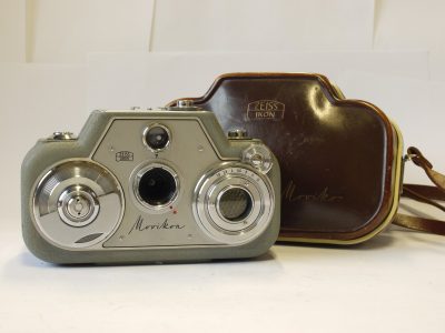 Zeiss Ikon Movikon Standard 8 cine camera, clockwork motorisd, with 10mm f1.9 Tessar lens + Case