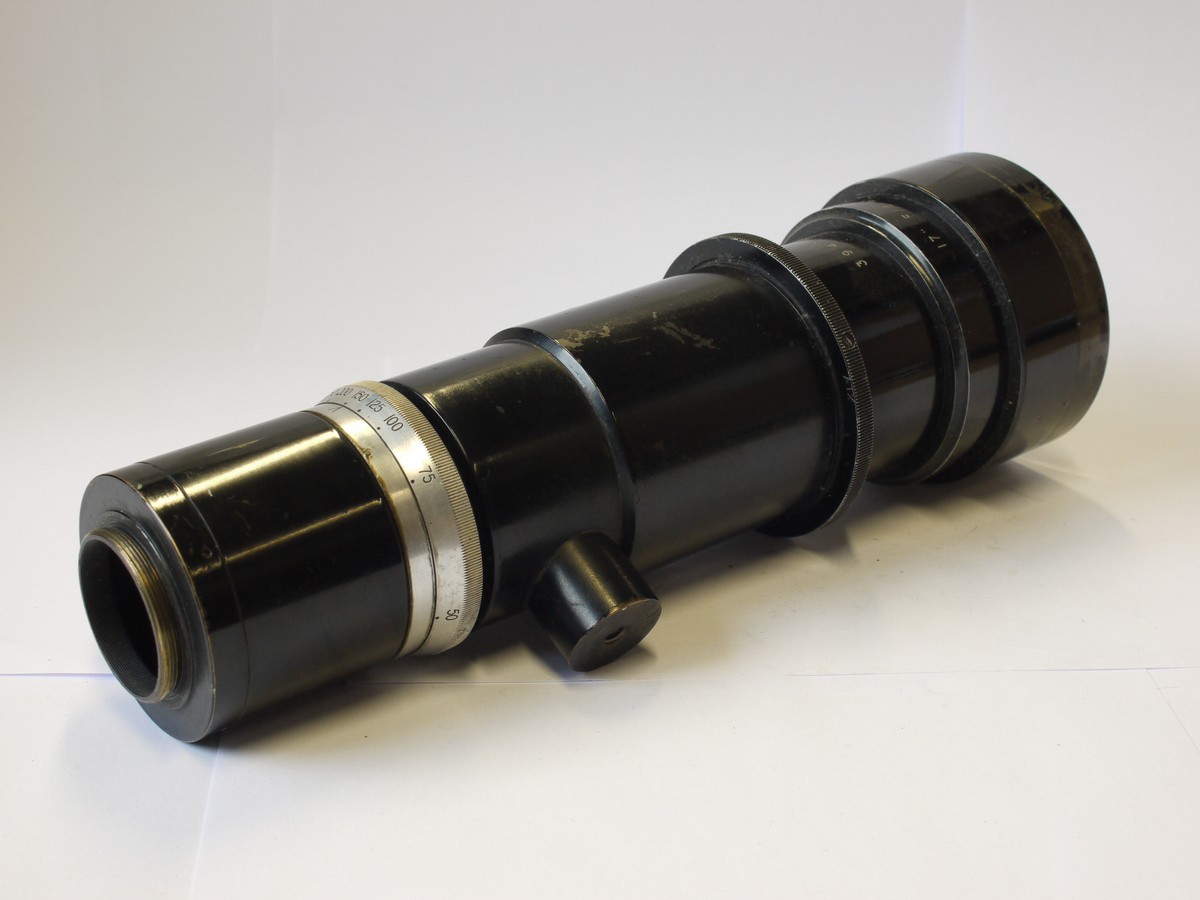 mwclassiccameras-20240126-45 Dallmeyer 17 inch f5.6 Dallon Tele-Anastigmat Dallcoated L39 screw mount, with screw-in lens hood. UNCOMMON
