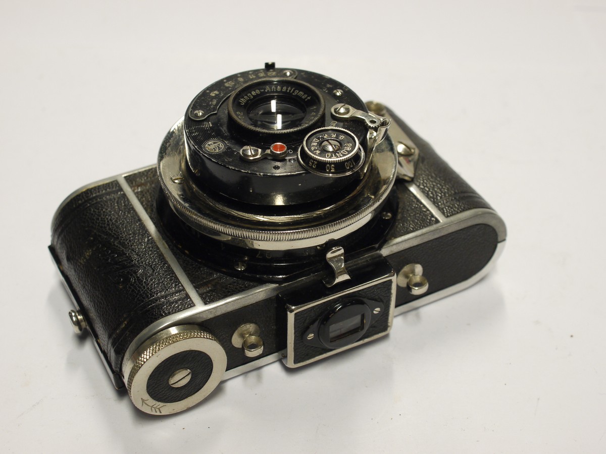 mwclassiccameras-20240126-452 Ihagee Parvola 4x6.5cm on 127 camera c1931with 70mm f4.5 helical telscoping lens + makers case. COLLECTABLE EXAMPLE