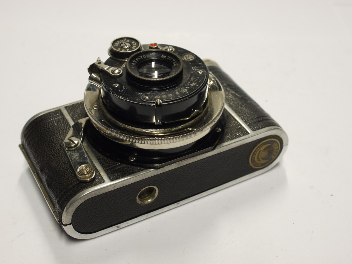 mwclassiccameras-20240126-453 Ihagee Parvola 4x6.5cm on 127 camera c1931with 70mm f4.5 helical telscoping lens + makers case. COLLECTABLE EXAMPLE