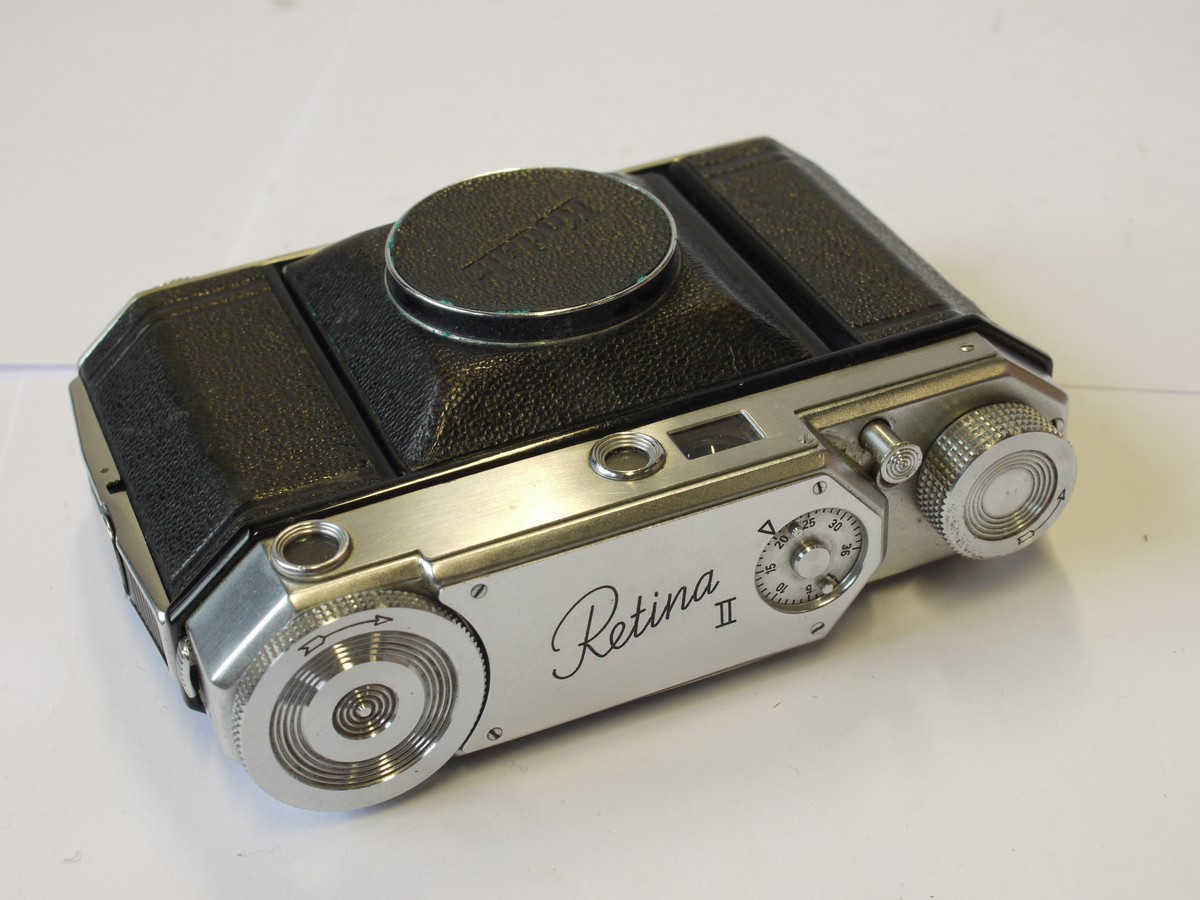 mwclassiccameras-20240126-85 Kodak Retina II Type 142 folding coupled rangefinder camera c1937-39 with Schneider 5cm f2 Xenon uncoated lens in Compur-Rapid shutter