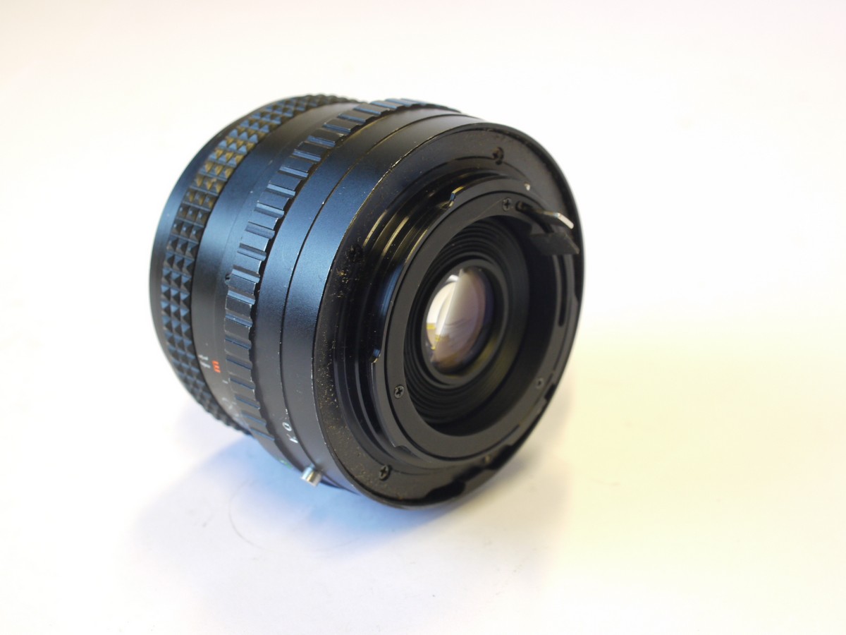 mwclassiccameras-202400202-141 Trirox 28mm f2.8 MC Auto Macro manual focus lens in Konica AE bayonet mount