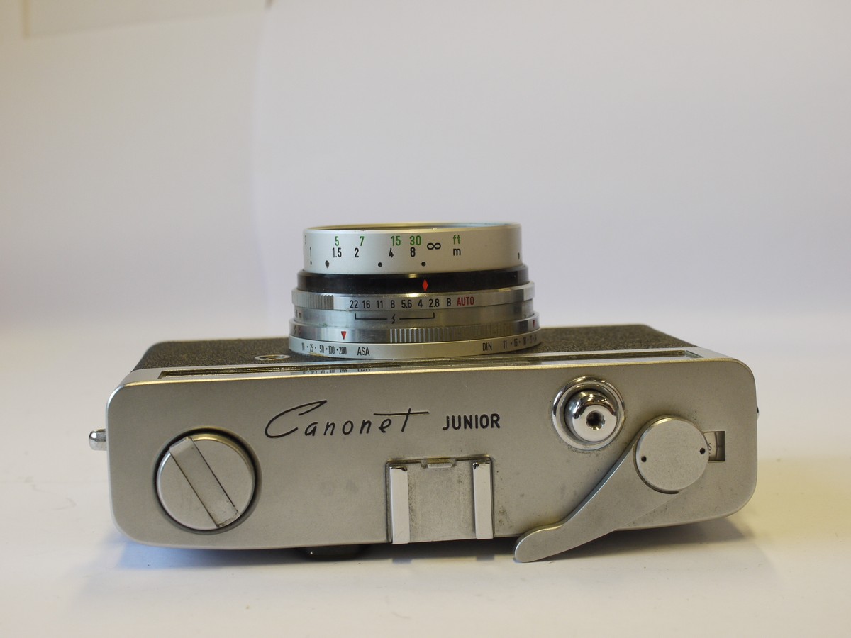 mwclassiccameras-202400202-16 Canon Canonet Junior 35mm selenium metered camera with 40mm f2.8 SE lens