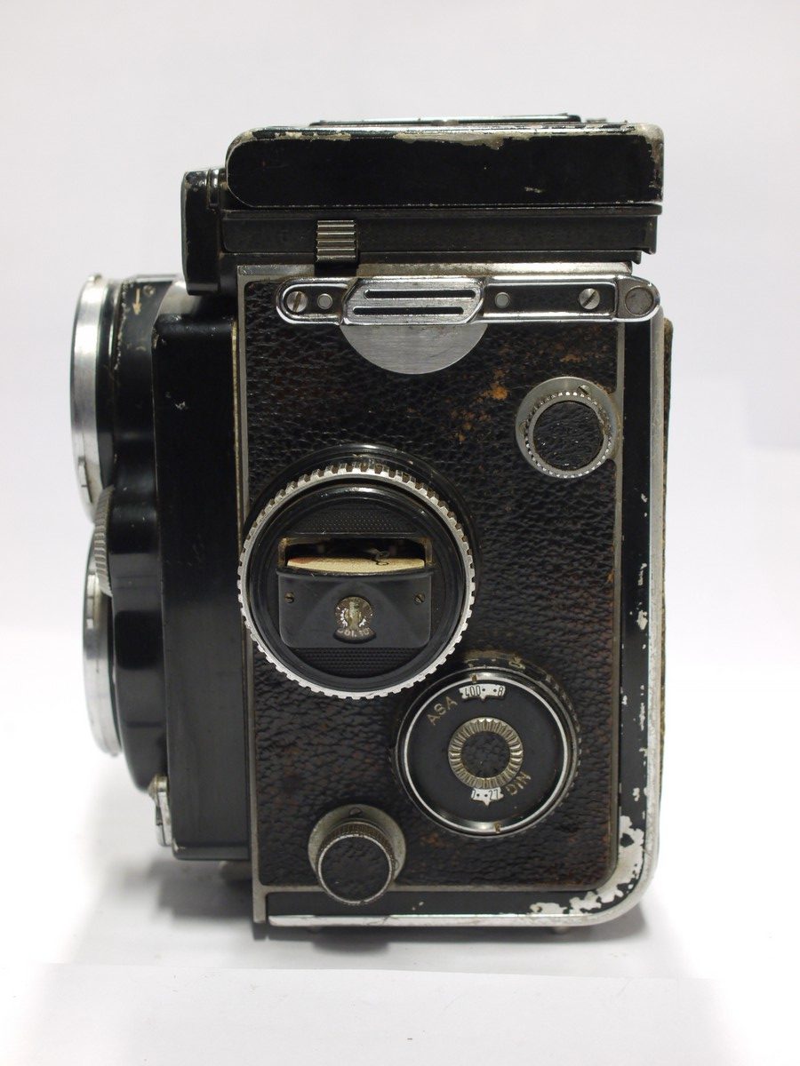 mwclassiccameras-20240209-311 Rolleiflex 2.8F metered TLR (No.2411785) with Carl Zeiss 80mm f2.8 Planar lens in Synchro Compur shutter. NEEDS REPAIR