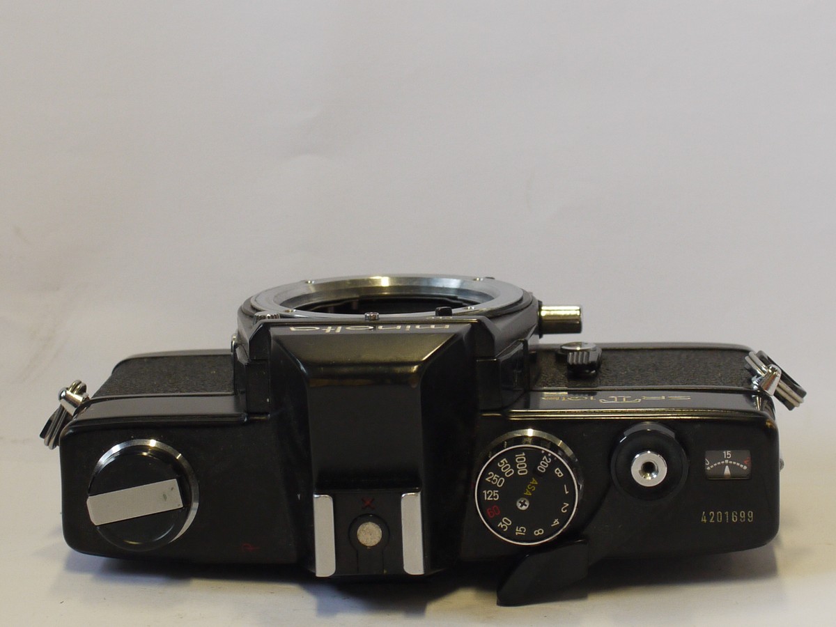mwclassiccameras-20240216-30 Minolta SRT101b BLACK 35mm SLR body