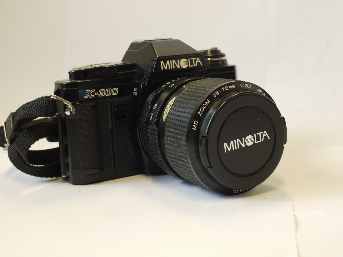 mwclassiccameras-20240216-336 Minolta X-300 35mm SLR + Minolta 35-70mm f3.5 MD Zoom, with Minolta front cap & Neck Strap