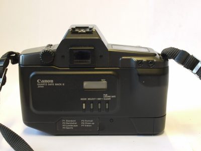Canon EOS 600 35mm AF SLR body, with Quarts Date Back E + body cap & neck strap