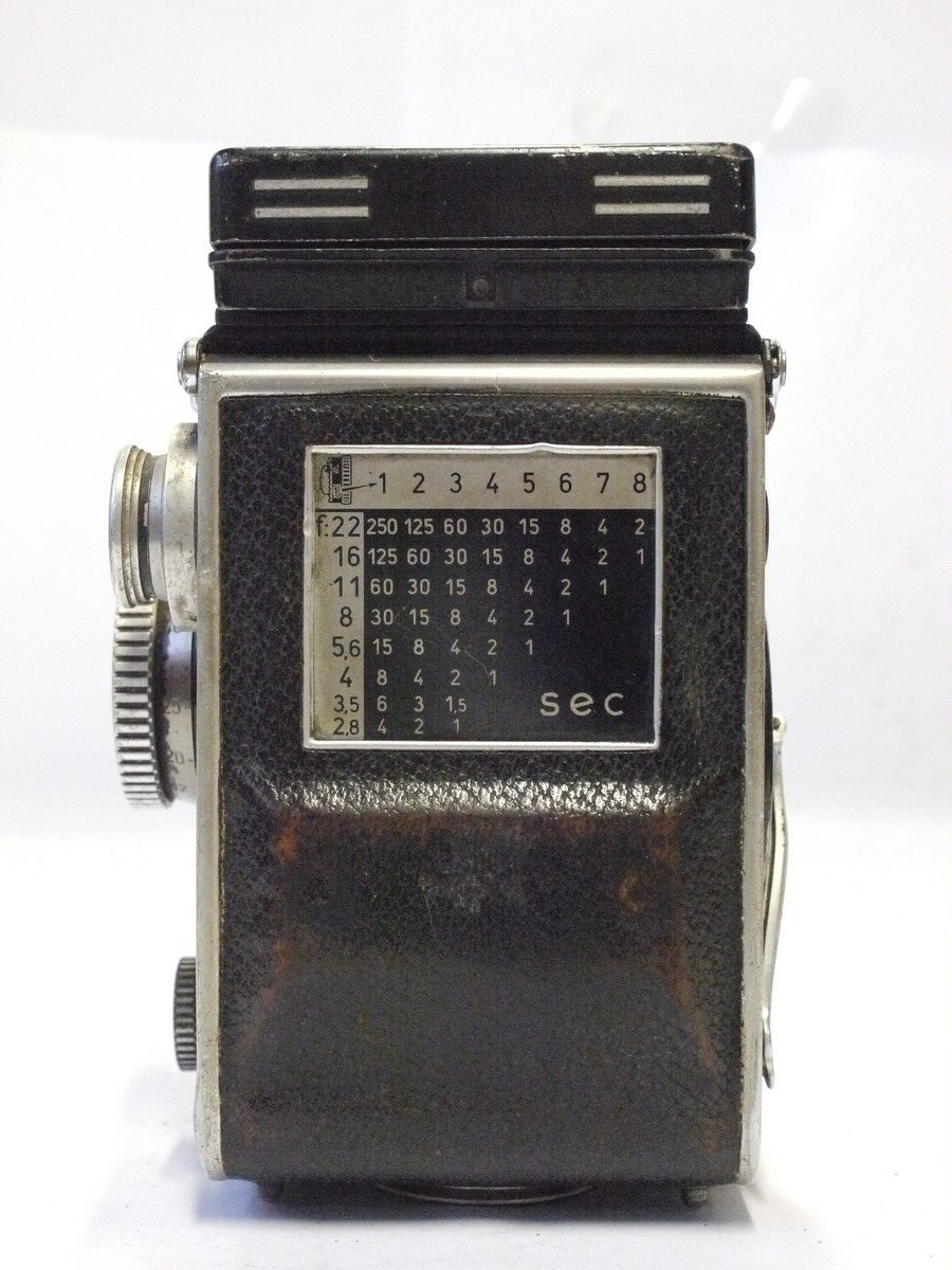 mwclassiccameras-20240223-241 Rolleiflex Tele Rollei with 135mm f4 Sonnar lens in Synchro Compur shutter. NEEDS REPAIR