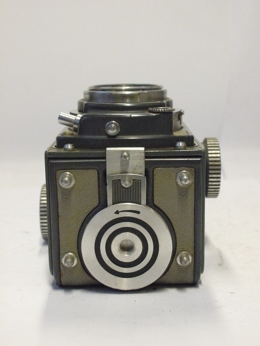 mwclassiccameras-20240223-268 Rollei Baby Grey 4x4 TLR with 60mm f3.5 Xenar lens in Synchro Compur shutter + Rollei Hinging metal front cap for the 6x6 TLR & Grey ER case. NEEDS REPAIR