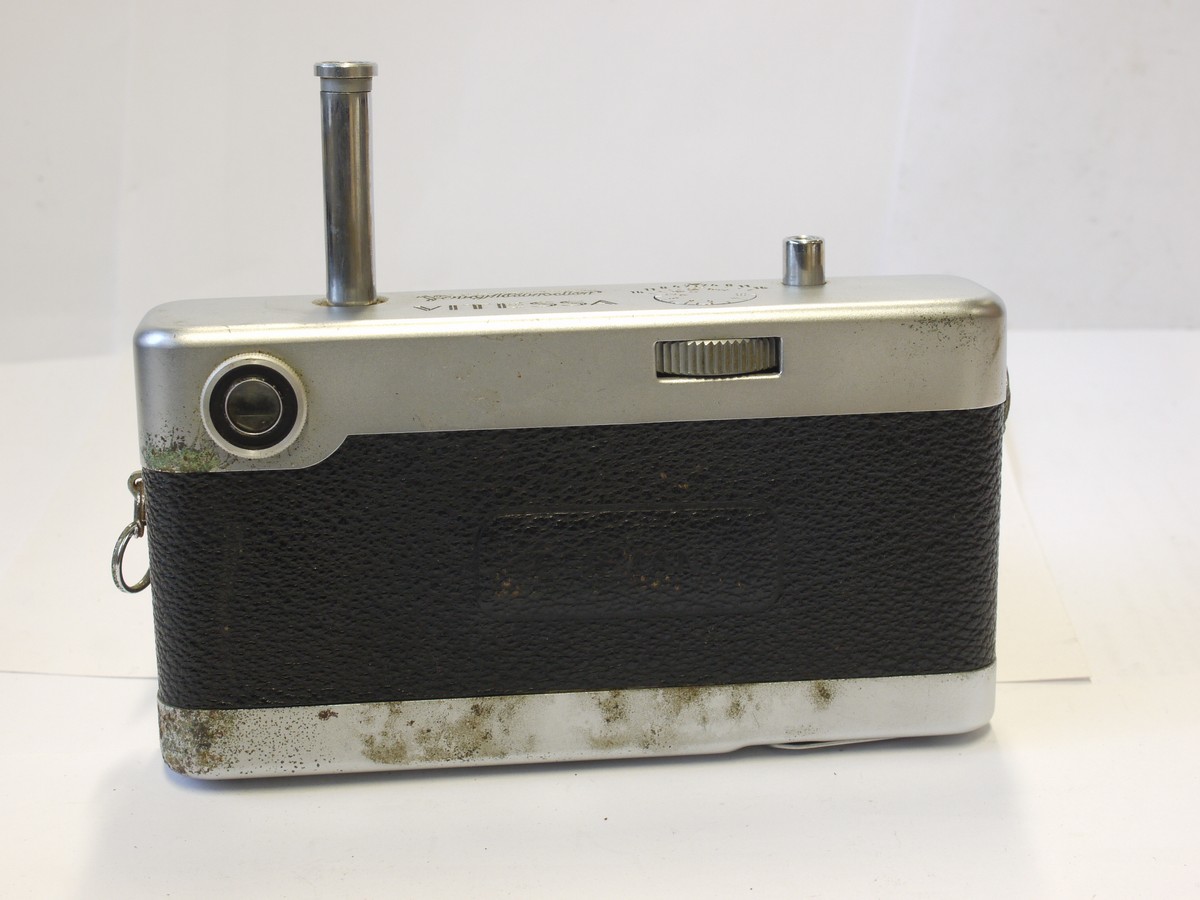 mwclassiccameras-20240229-321 Voigtlander Vitessa 35mm coupled rangefinder camera with barn doors & top plunger wnd-on, with 50mm f2 Ultron lens in Synchro Compur shutter