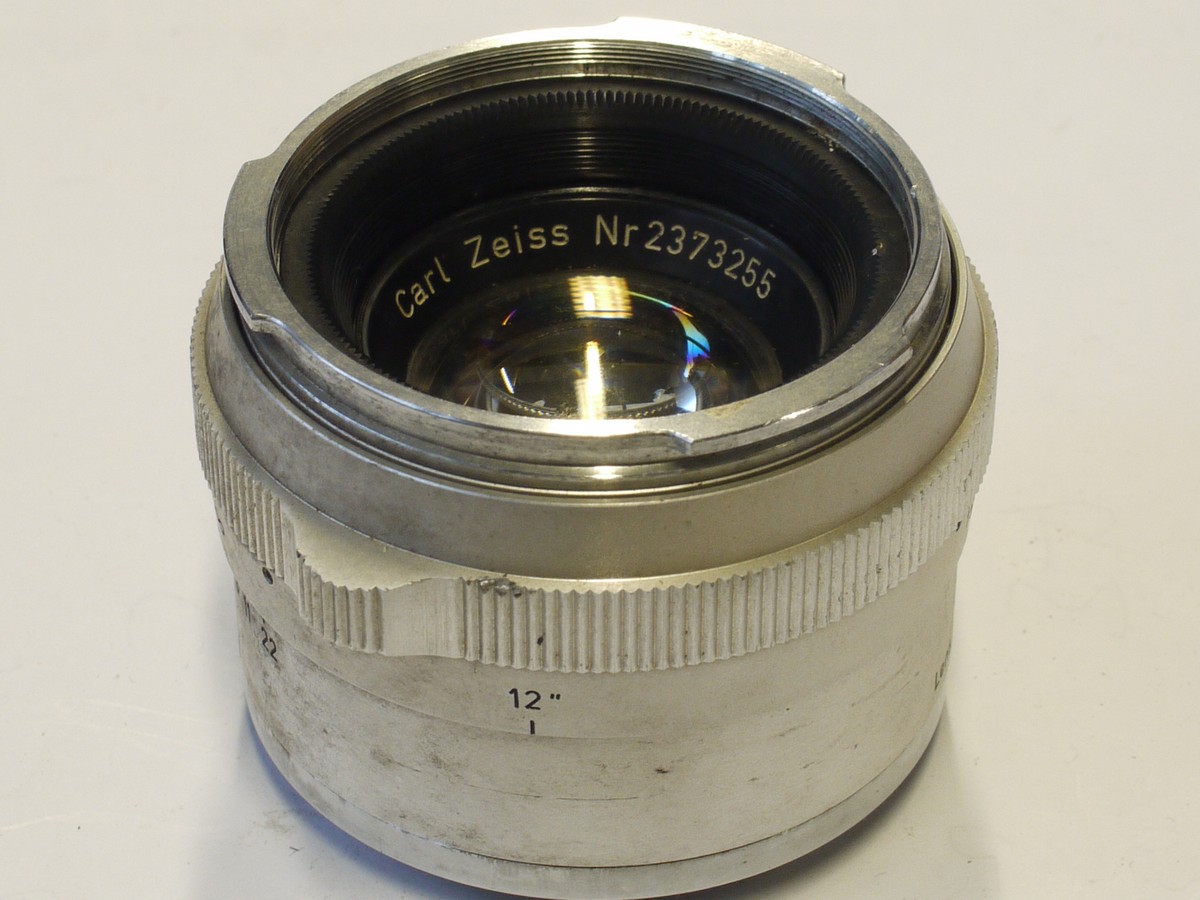mwclassiccameras-20240229-344 Carl Zeiss 50mm f2 Planar chrome Contarex lens