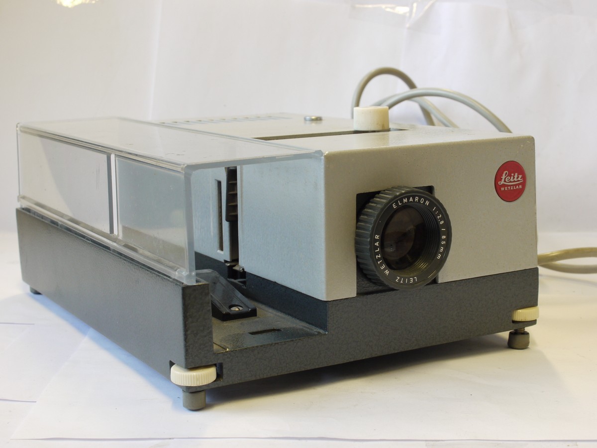 Zeiss Ikon Slide Projector Cassette – 2x50 Slide Capacity, Stackable, Straight Tray