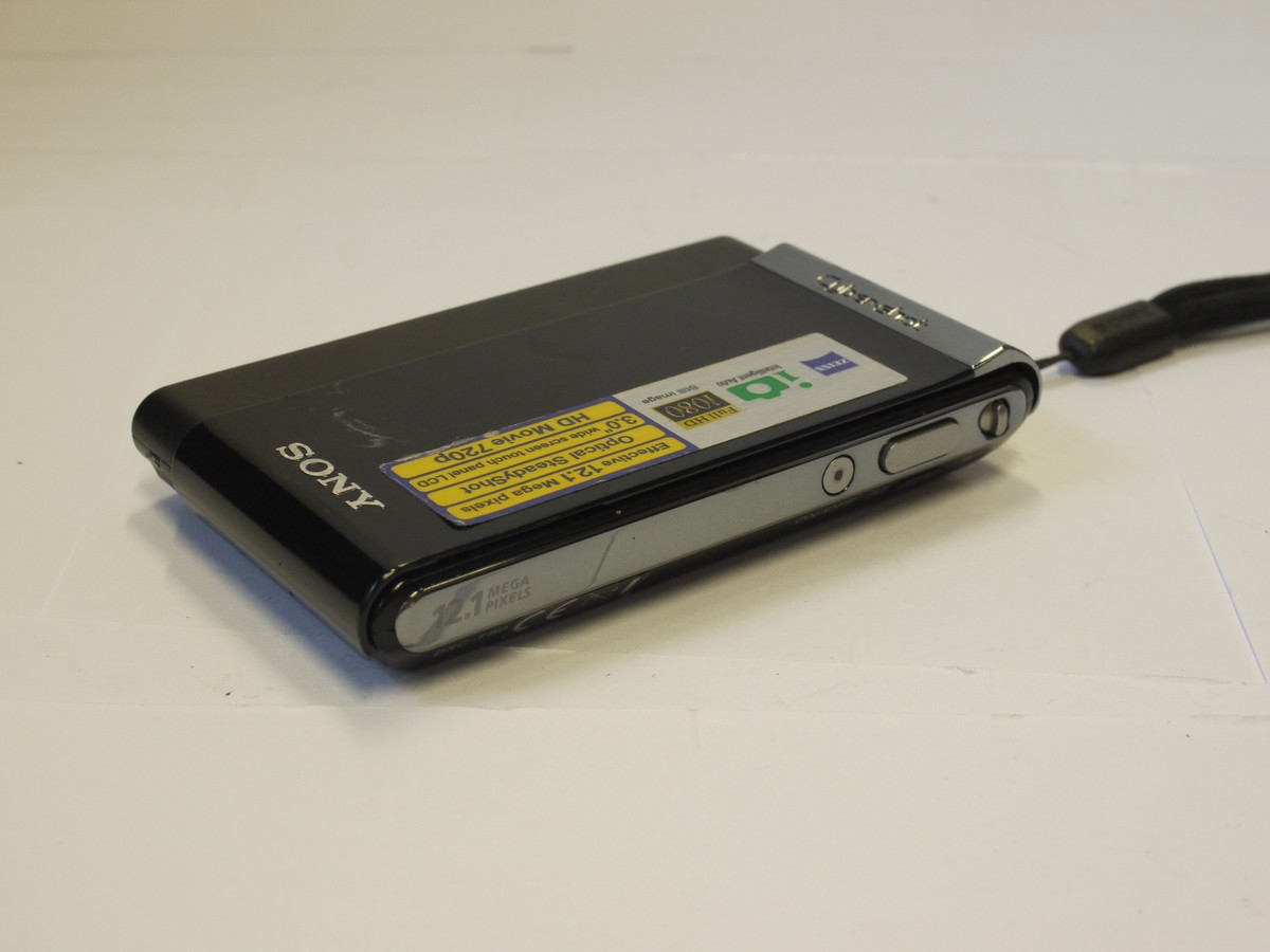 mwclassiccameras-20240315-187 Sony Cybershot DSC-T90 12.1MP digital compact camera, black, with Carl Zeiss 6.18-24.7mm f3.5-4.6 Vario Tessar 4X Optical Steadyshot Zoom lens + Battery & Wrist Strap