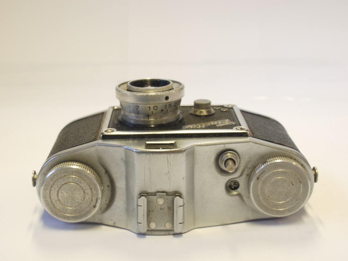 mwclassiccameras-20240315-57 P Saraber Finetta 35mm camera + 45mm f2.8 Finetar screw mount interchangeable lens