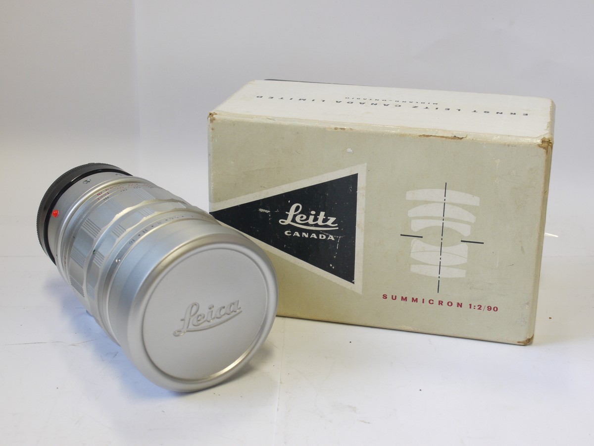 mwclassiccameras-20240322-101 Leitz Canada 90mm f2 Summicron-M all chrome lens (No.1740211) with built-in lens hood (SEOOF-M) + Leitz Caps & matching numbered box