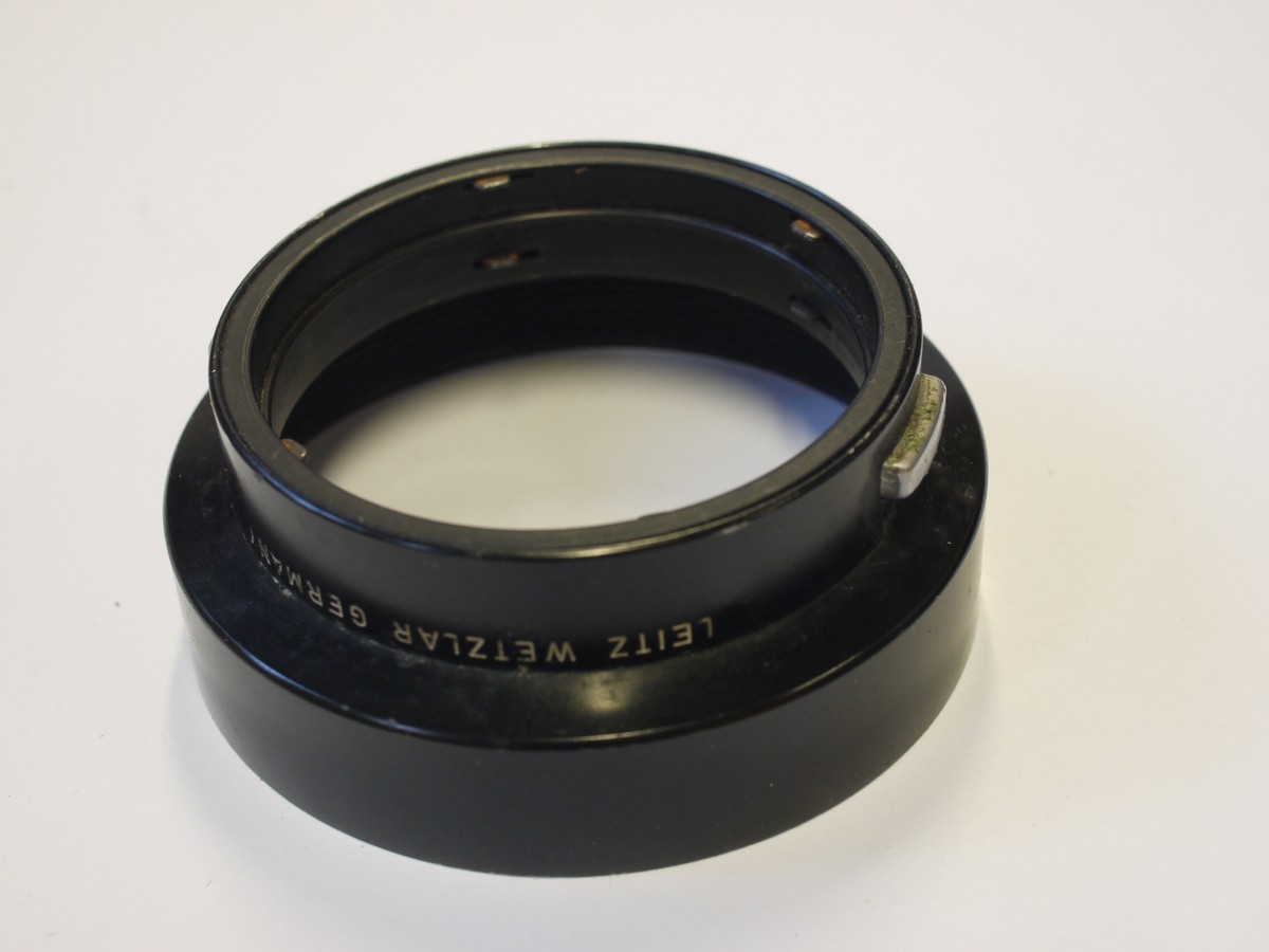 mwclassiccameras-20240322-349 Leitz Clip-on metal lens hood for the 35mm f2.8 & 50mm f2 R lenses (12564)