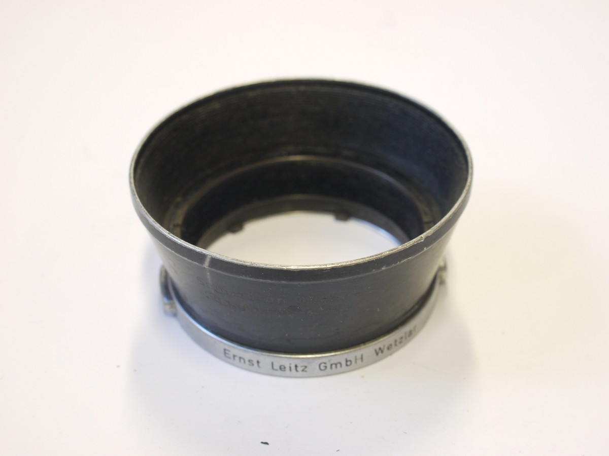 mwclassiccameras-20240322-356 Leitz Clip-on metal lens hood for 3.5cm Summaron & 5cm Summicron M lenses (ITDOO)