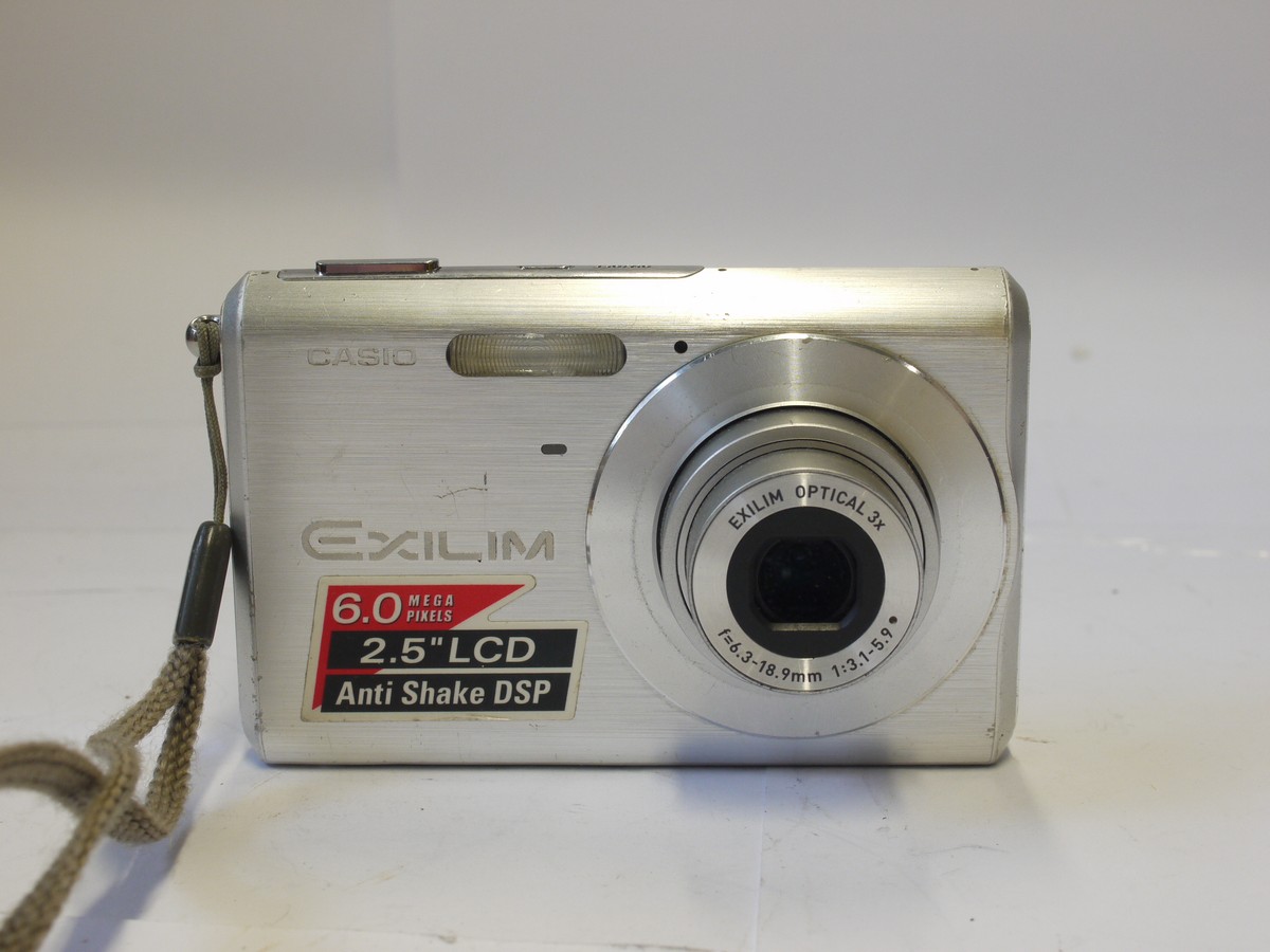 mwclassiccameras-20240322-77 Casio EX-Z60 Exilim 6MP Digital Compact camera, silver, with 6.3-18.9mm f3.1-5.9 Exilim 3X Optical Zoom lens, + Wrist Strap, Battery & Casio Charger