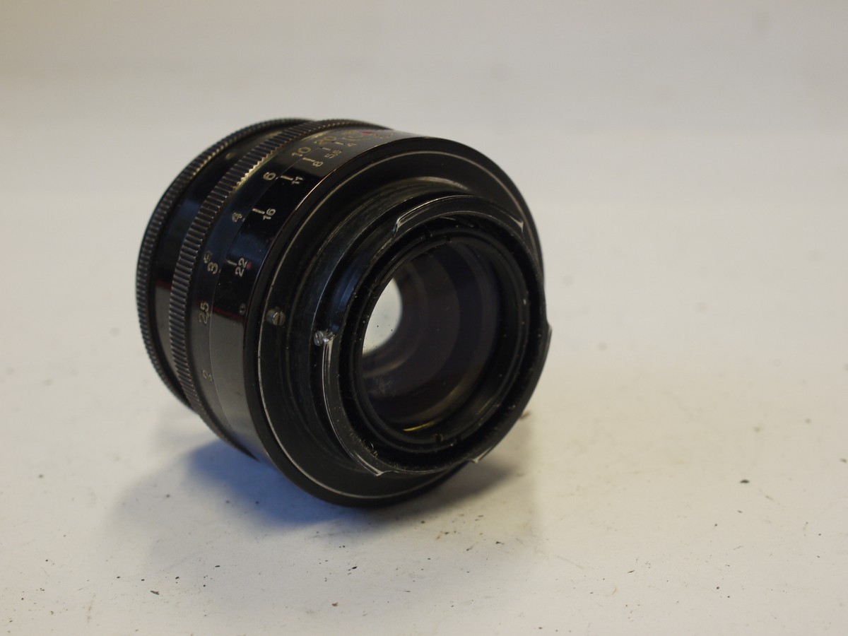 mwclassiccameras-20240329-432 Carl Zeiss Jena 5.8cm f2 Biotar T coated all black Exakta mount lens (17 Aperture blades) + Carl Zeiss Jena black & chrome front cap