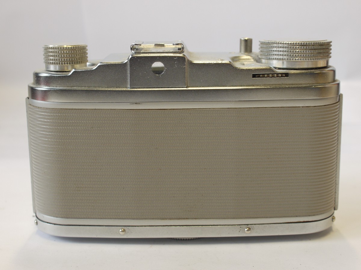mwclassiccameras-20240405-143 Saraber Goslav Finetta 88 35mm camera, Silver grey covering + 45mm f2.8 Finetar intrchangeable bayonet munt lens