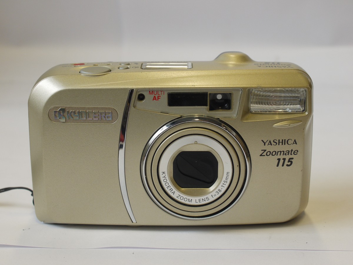 mwclassiccameras-20240405-17 Yashica Zoomate 115 35mm Compact Autofocus Point-&-Shoot camera, silver coloured, with 38-115mm Zoom lens + Strap. NON-WORKING