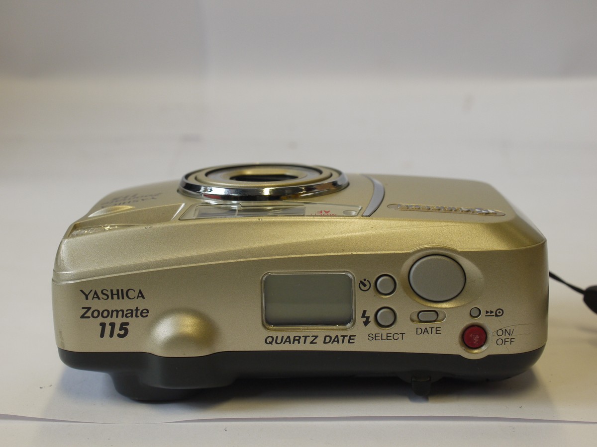 mwclassiccameras-20240405-19 Yashica Zoomate 115 35mm Compact Autofocus Point-&-Shoot camera, silver coloured, with 38-115mm Zoom lens + Strap. NON-WORKING