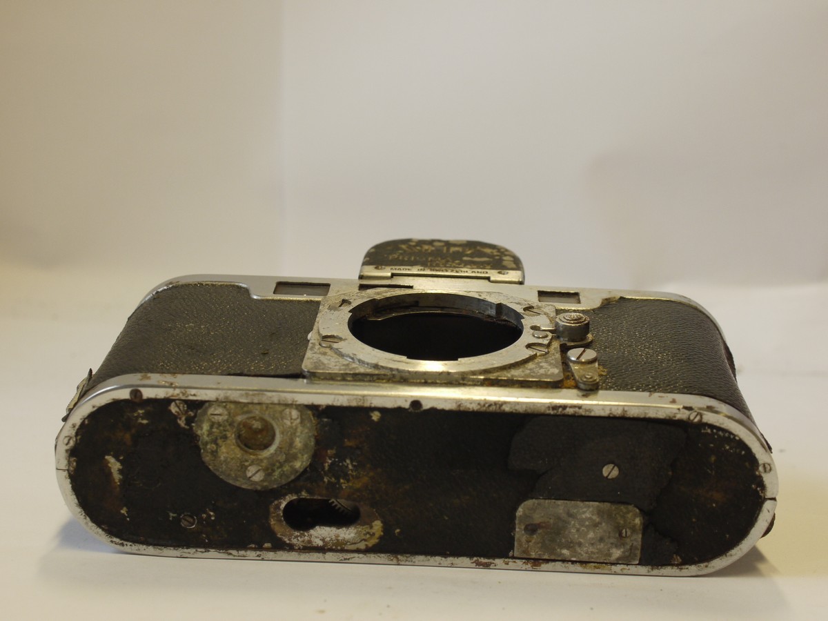 mwclassiccameras-20240405-326 Alpa Prisma Reflex 35mm SLR body with prism finder. SUITABLE FOR SPARE PARTS