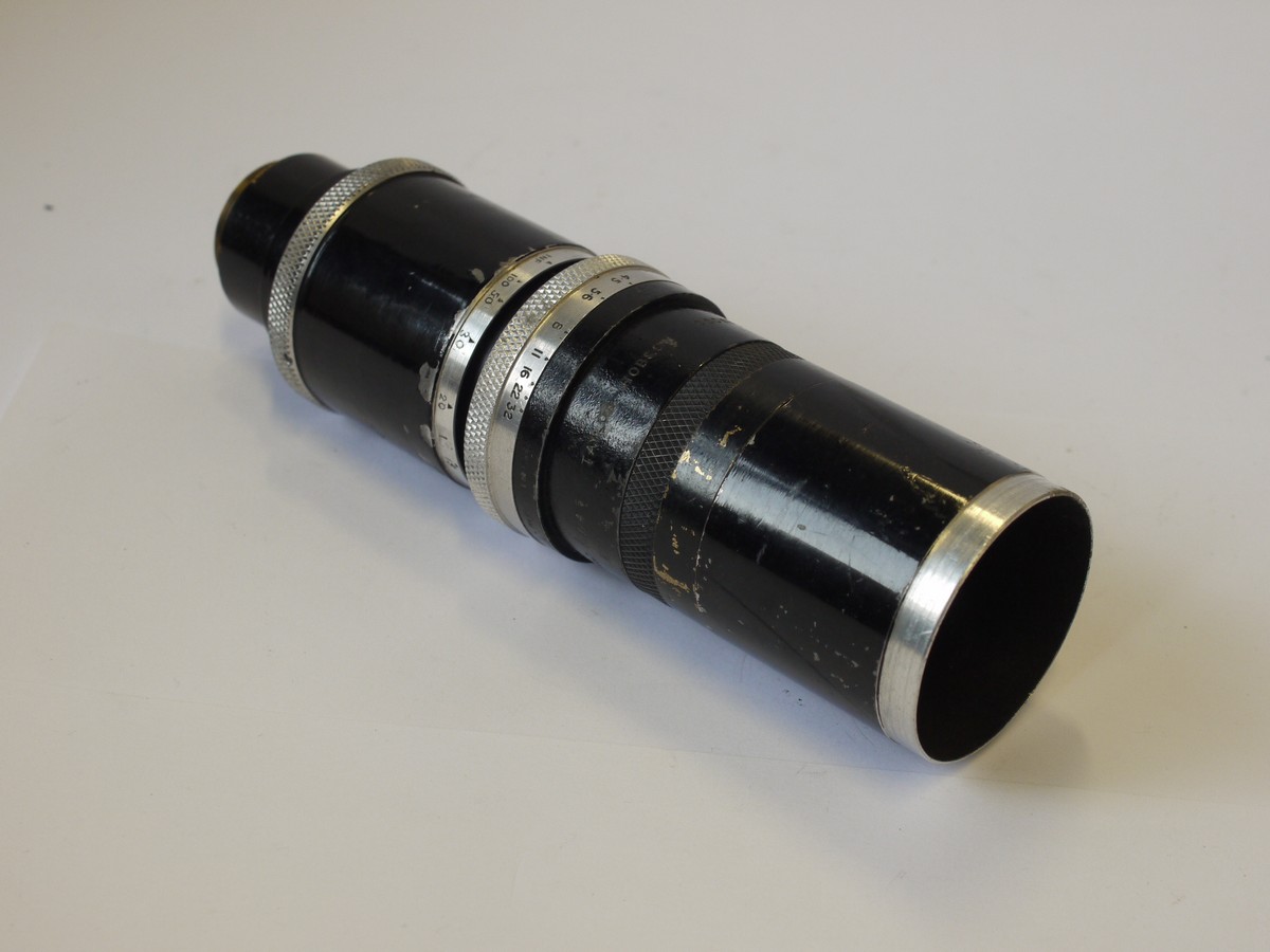mwclassiccameras-20240412-191 Taylor Hobson Cooke 6 inch f4.5 Telekinic Anastigmat C mount cine lens with metal lens hood & brass screw-in yellow filter