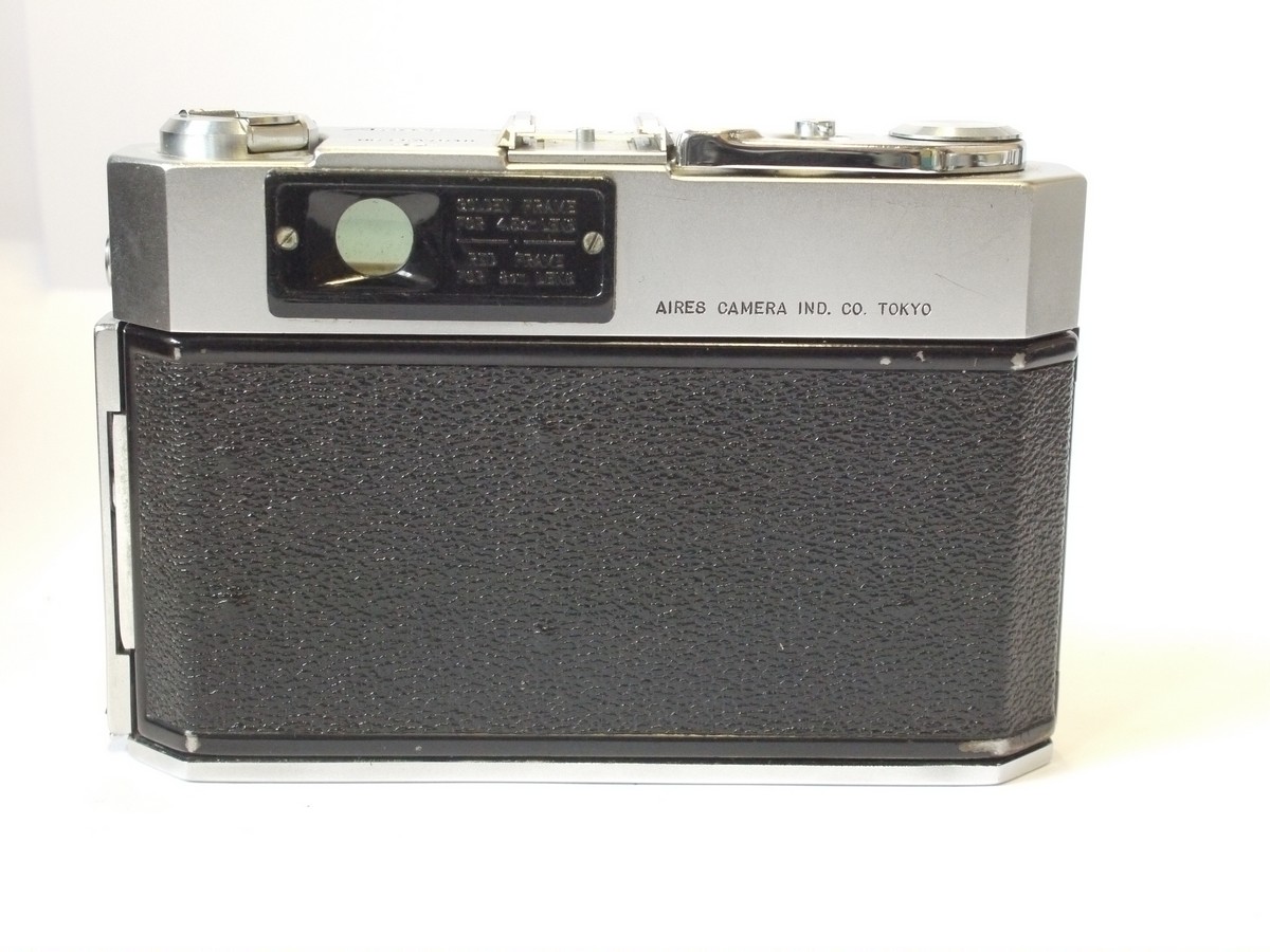 mwclassiccameras-20240426-117 Aires Viscount 35mm coupled rangefinder camera with two bright-line finder frames, with H Coral 4.5cm f1.9 lens