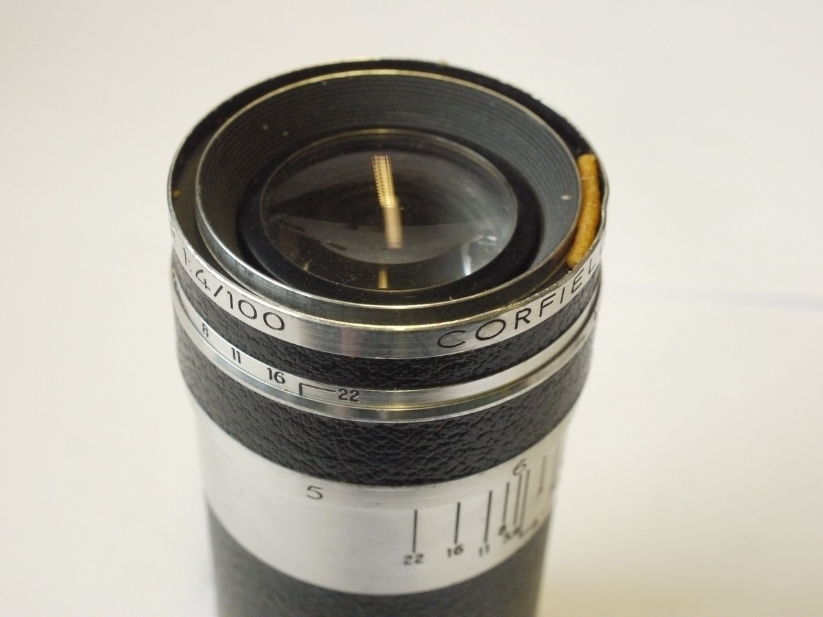 mwclassiccameras-20240426-149 Corfield England 100mm f4 Lumar Portrait lens, in L39 (Leica) screw mount. Uncoupled. With Corfield 95/100mm Tubular shoe mounting finder