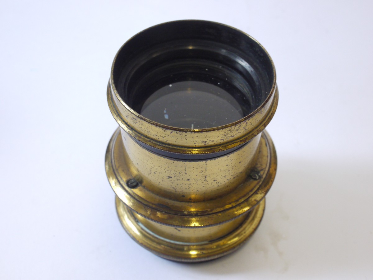 mwclassiccameras-20240503-146 Underwood 12 inch (Estimated) Rapid Rectilinear brass lens with Iris Diaphragm. Marked for Full Plate coverage