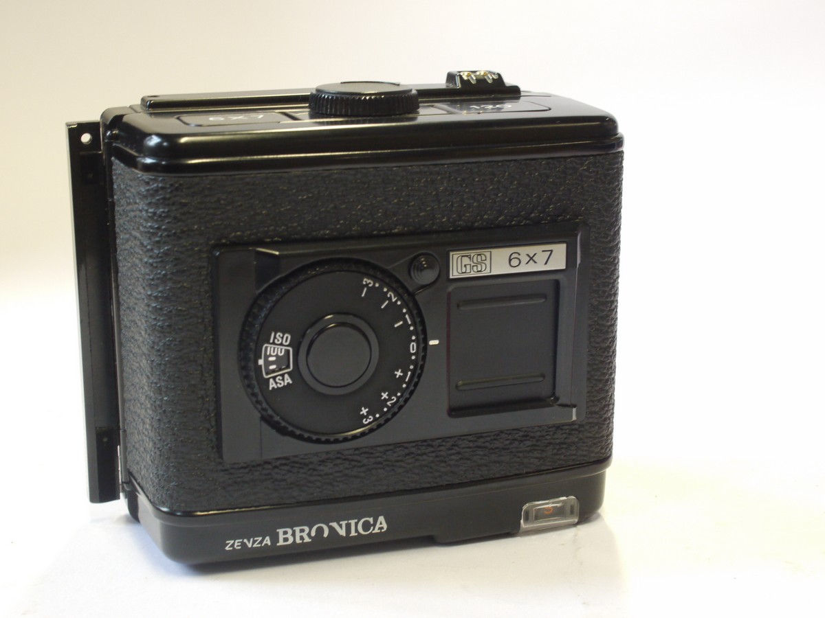 mwclassiccameras-20240503-447 Bronica Fim Back GS 120 (6x7) with dark slide & makers box