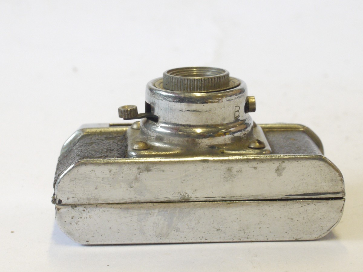 mwclassiccameras-20240510-189 Corona Hit Type Subminiature camera, later type with Waist-level & Direct eye-level finders & Coronax lens. RARE