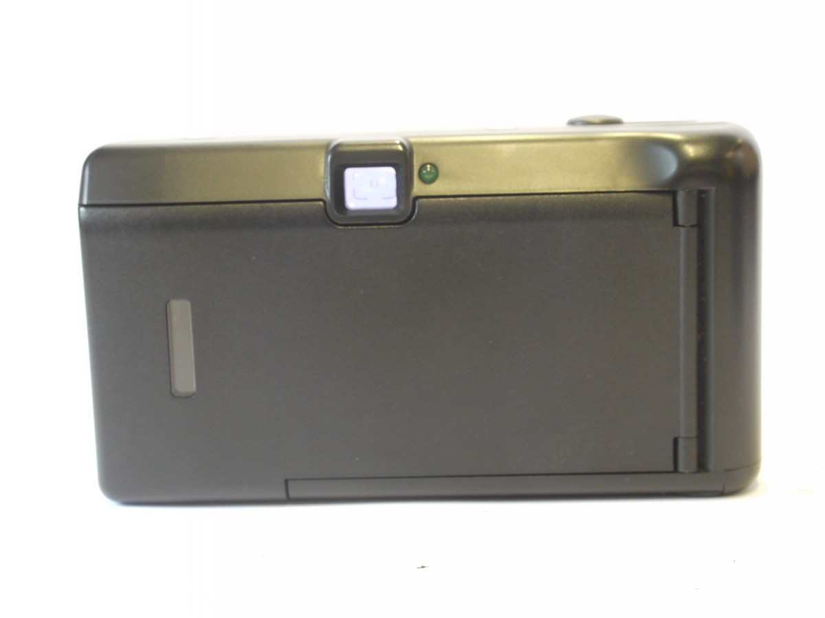 mwclassiccameras-20240510-32 Minolta AF101R 35mm Compact Autofocus Point-&-Shoot camera + case