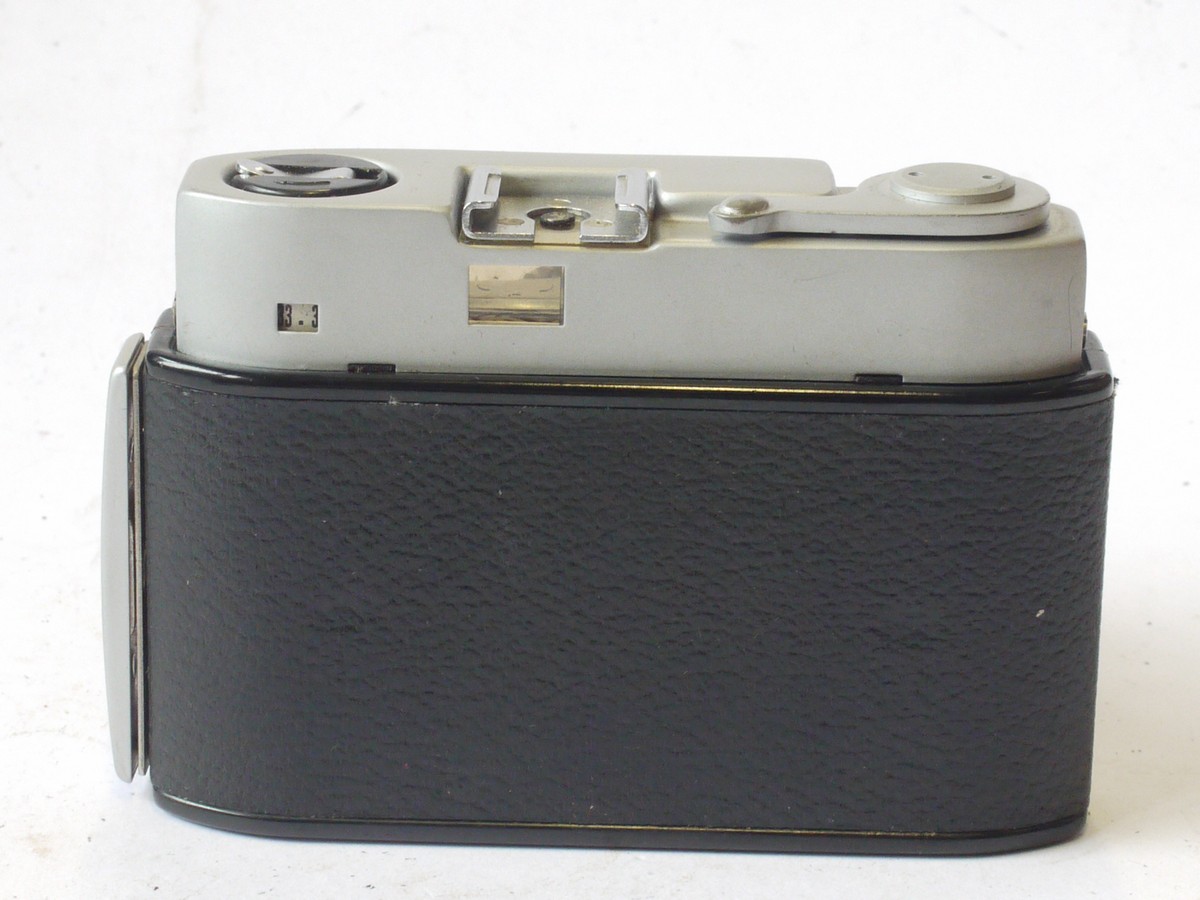 mwclassiccameras-20240517-111 Beirette 35mm viewfinder camera with 45mm f2.9 Meritar coated lens in Priomat shutter + ER case