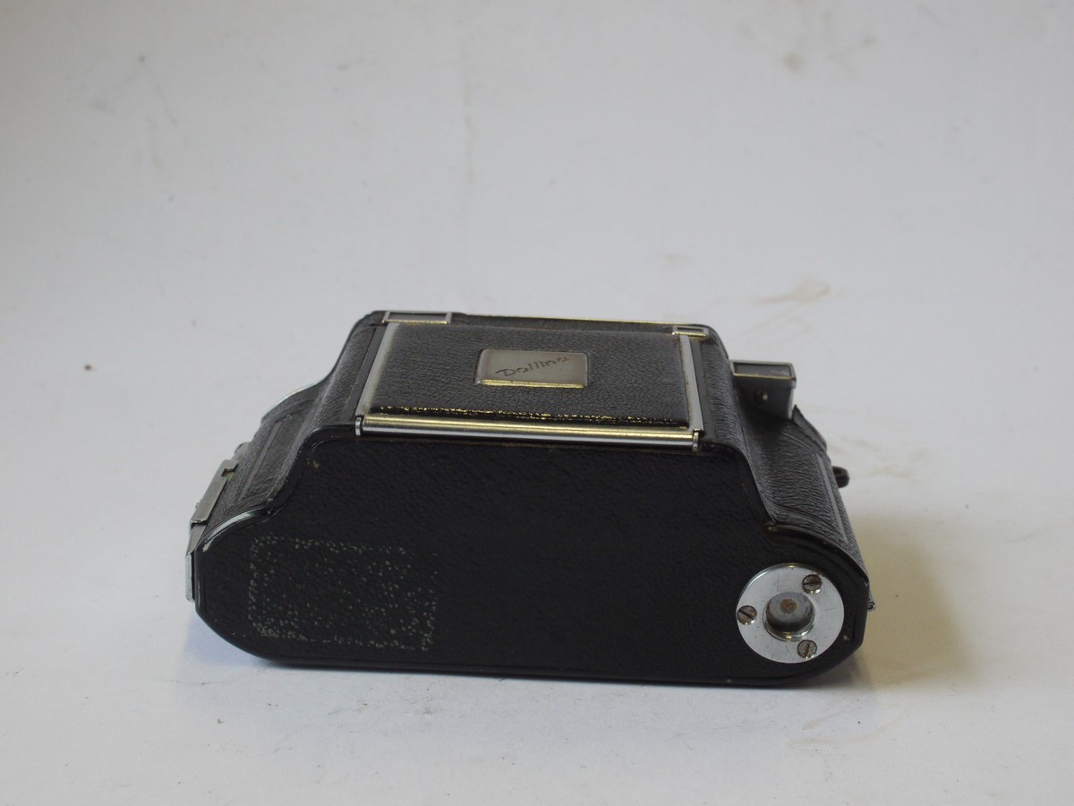 mwclassiccameras-20240517-160 Certo Dollina III 35mm coupled rangefinder folding camera with Schneider 5cm f2 Xenon lens in Compur Rapid shutter
