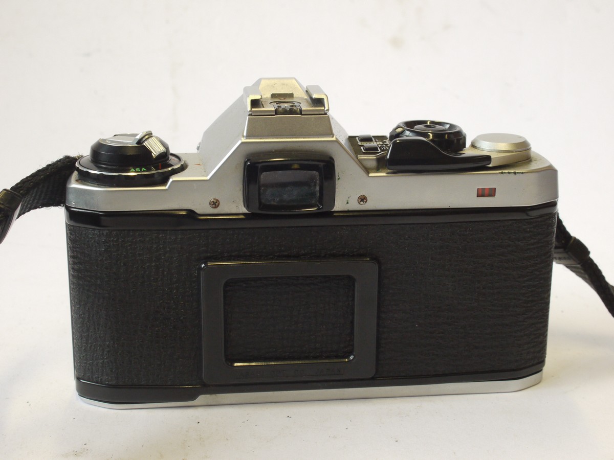 mwclassiccameras-20240517-54 Pentax ME Super 35mm SLR body, chrome, PK mount
