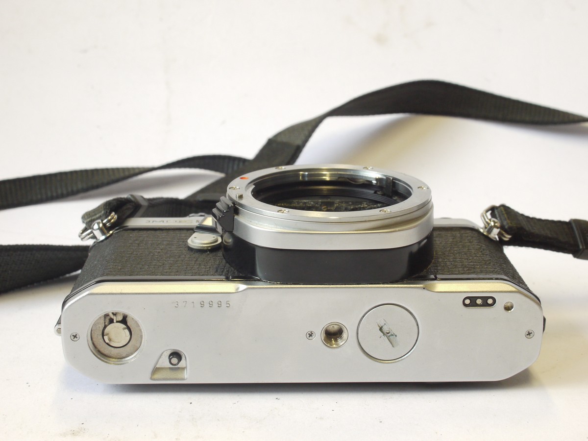 mwclassiccameras-20240517-56 Pentax ME Super 35mm SLR body, chrome, PK mount