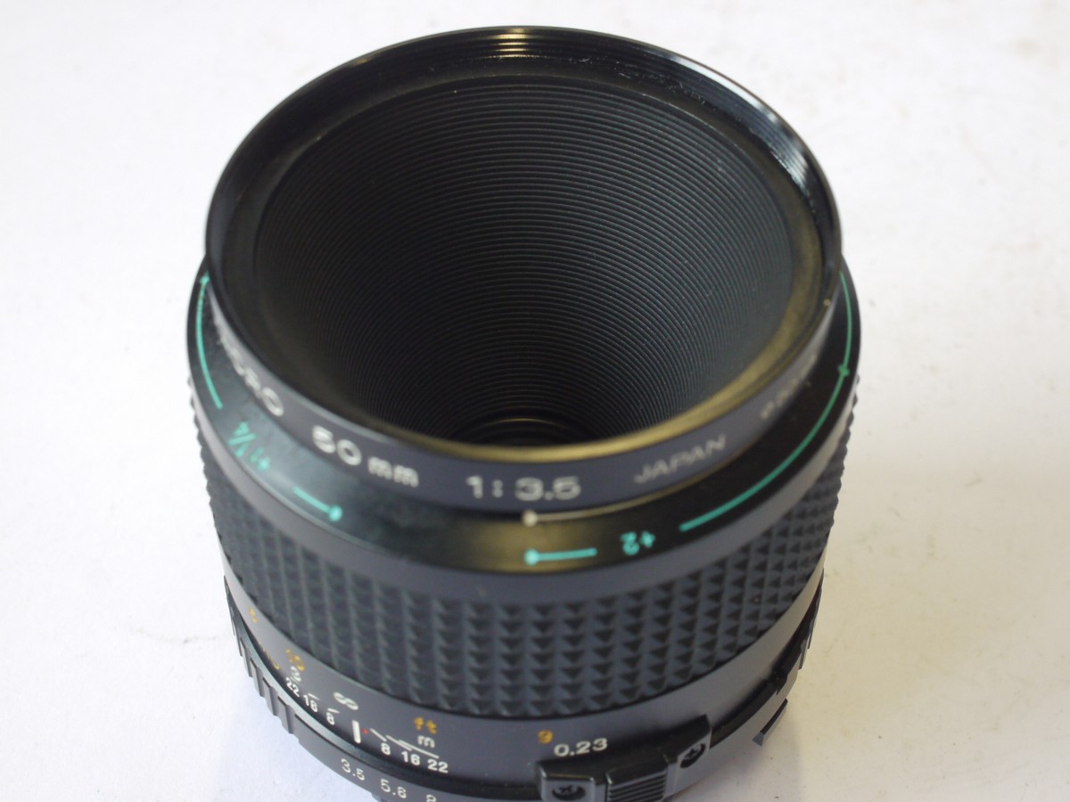 mwclassiccameras-20240524-120 Minolta 50mm f3.5 MD Macro manual focus MD lens + Minolta caps & pouch case