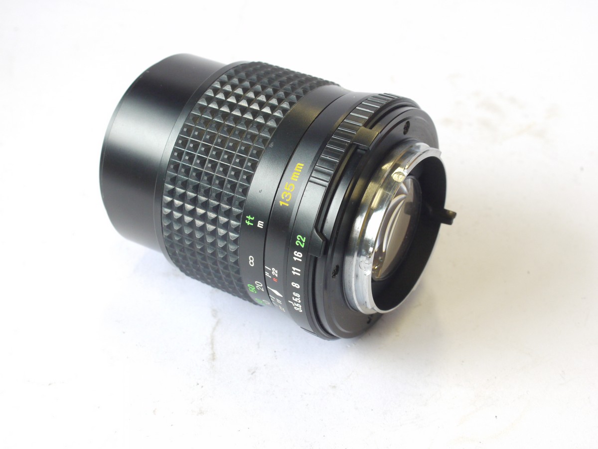 mwclassiccameras-20240524-123 Minolta 135mm f3.5 MD Tele Rokkor manual focus MD mount lens + caps & Box
